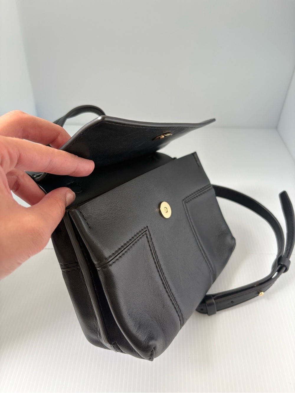 Tory Burch Block T Mini Leather - Picture 5 of 8